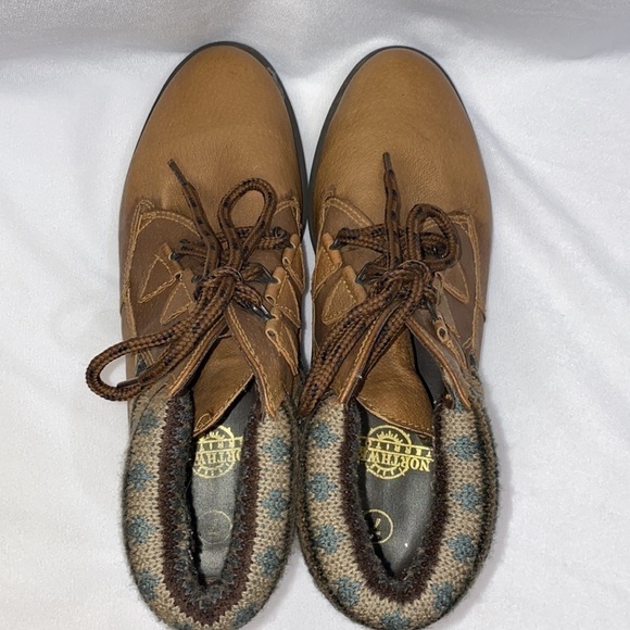 northwest Territory Leather Boots with Sweater Trim Size 7 - Picture 4 of 12